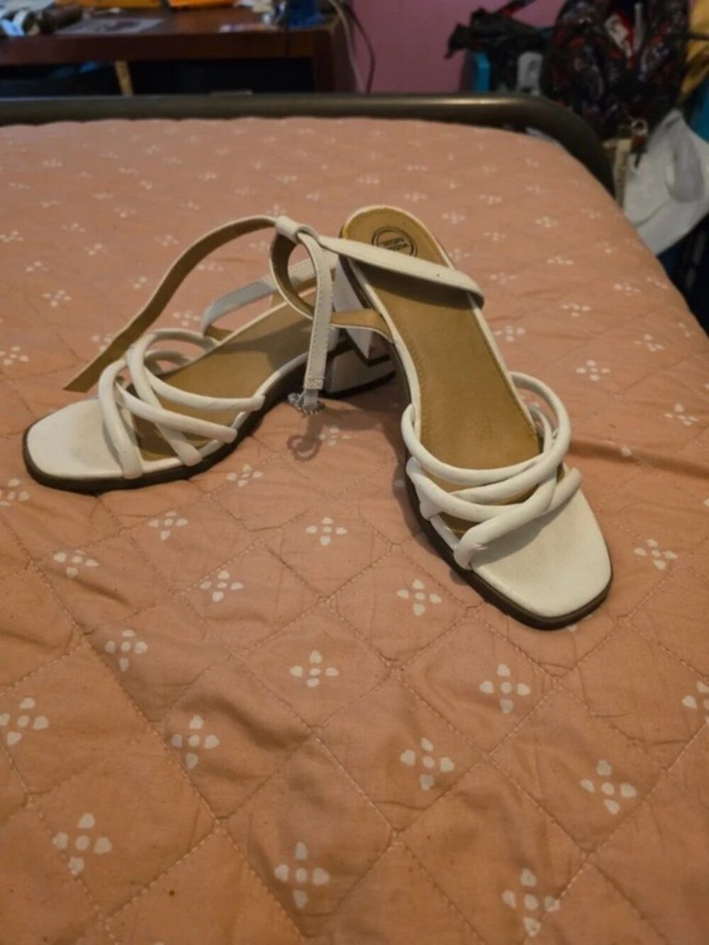 Wonder Nation White Girls Dress Shoes, Size 4, Worn Once
